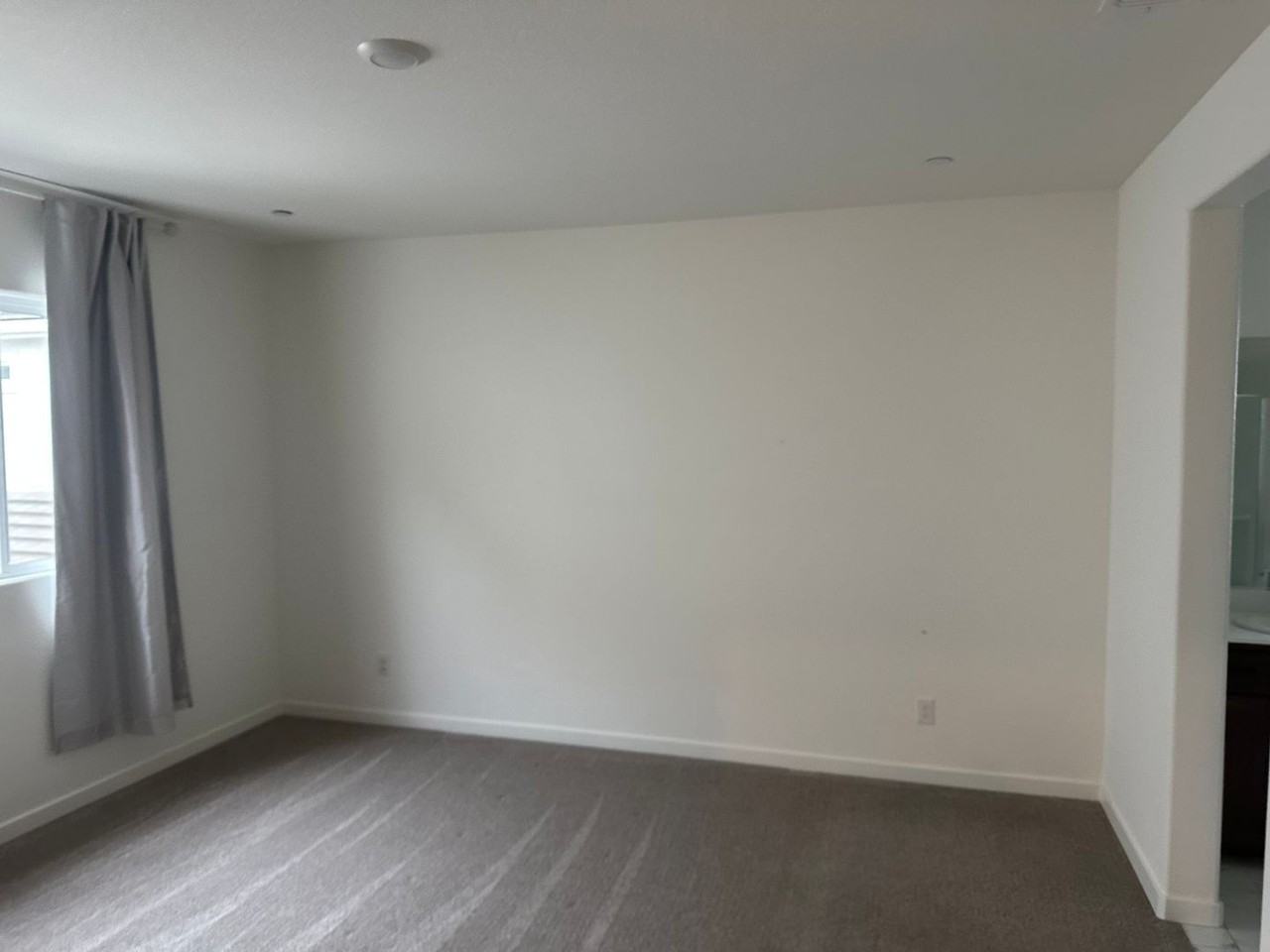 1649 Pagoda Ln - Photo 5 of 14