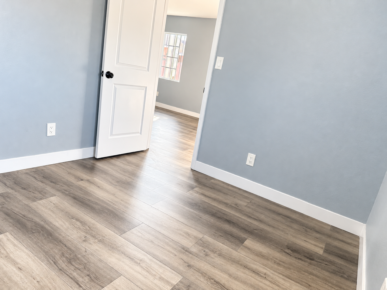 345 W 76th St - Photo 5 of 8