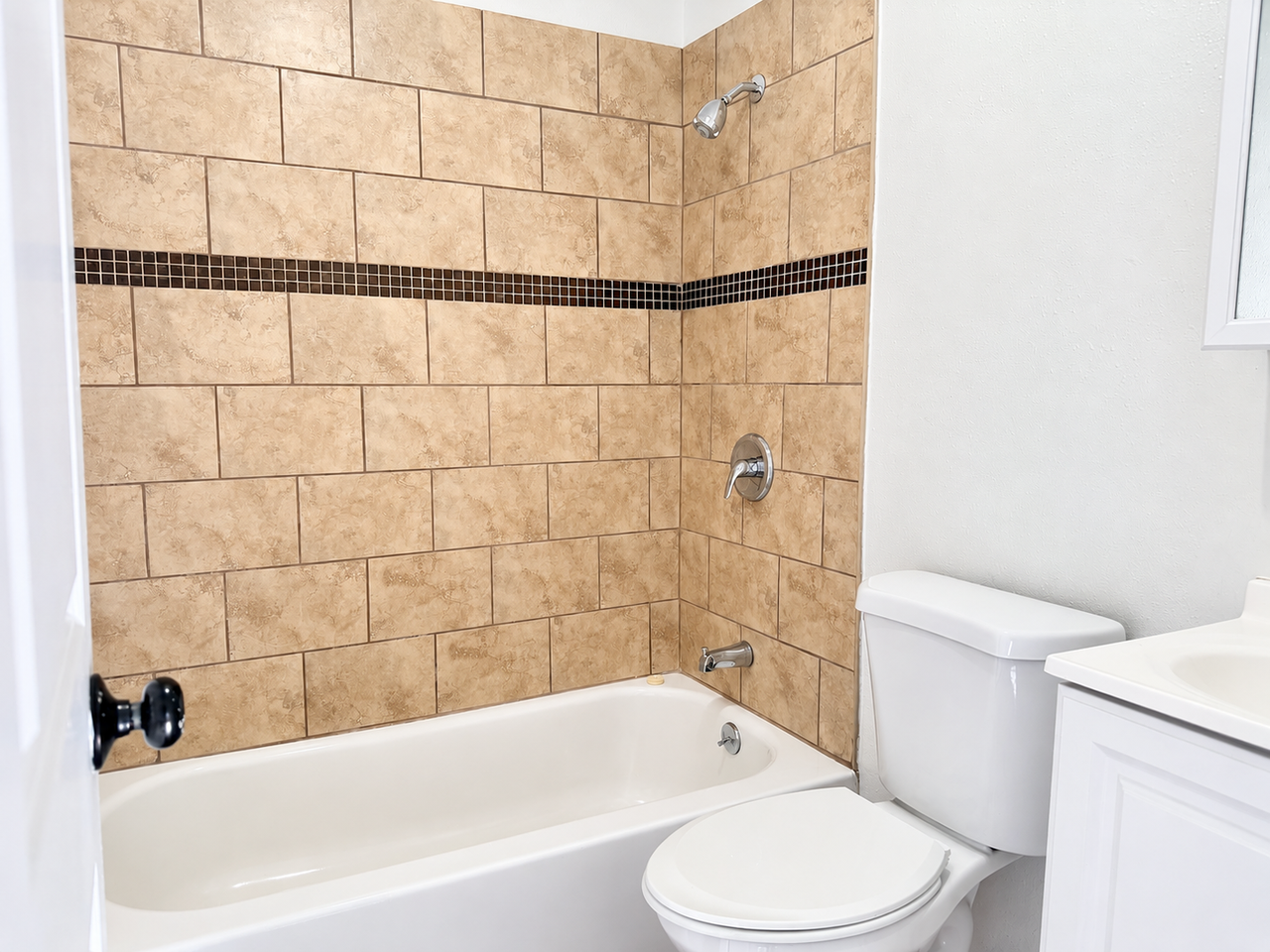345 W 76th St - Photo 6 of 8