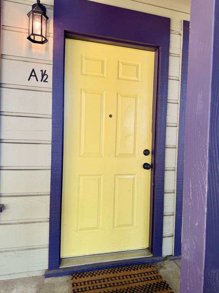 316 T St - Photo 2 of 10