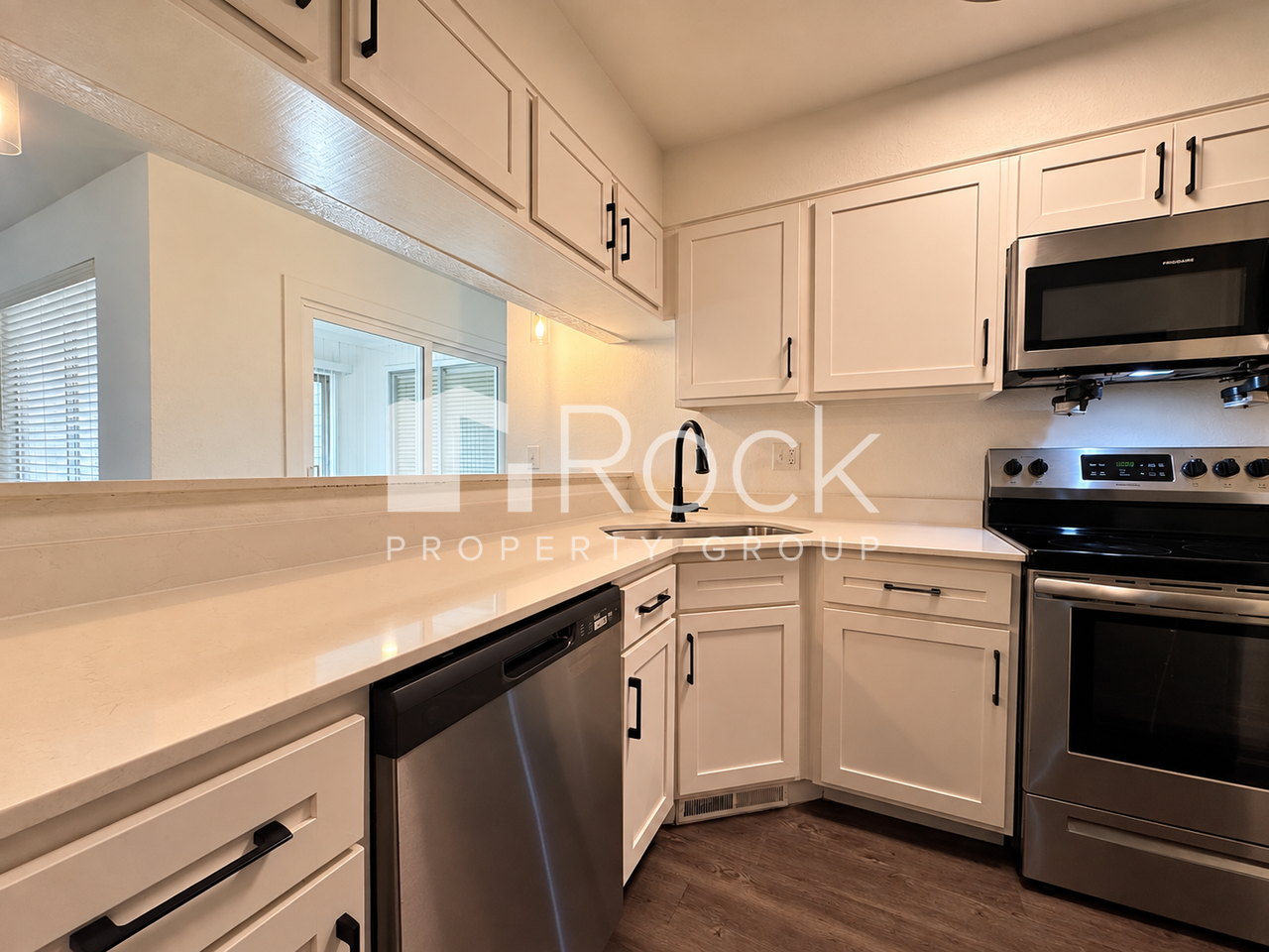 8720 S Santa Fe Ave - Photo 4 of 30