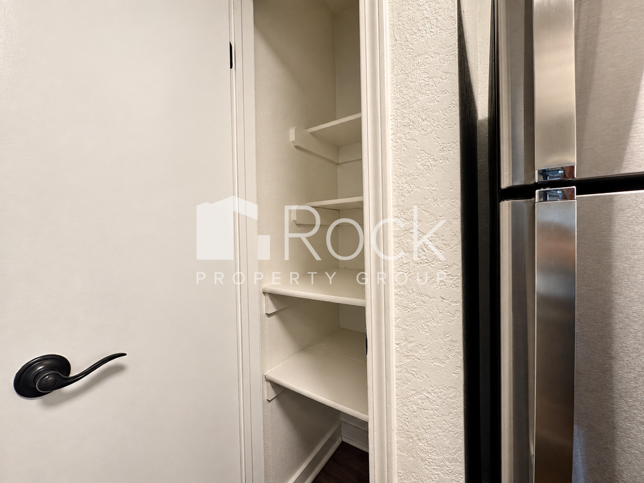 8720 S Santa Fe Ave - Photo 6 of 30