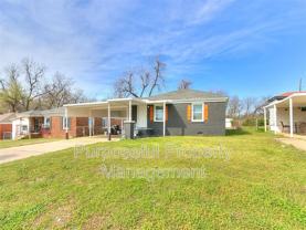 2813 Ne Success St - Photo 1 of 1