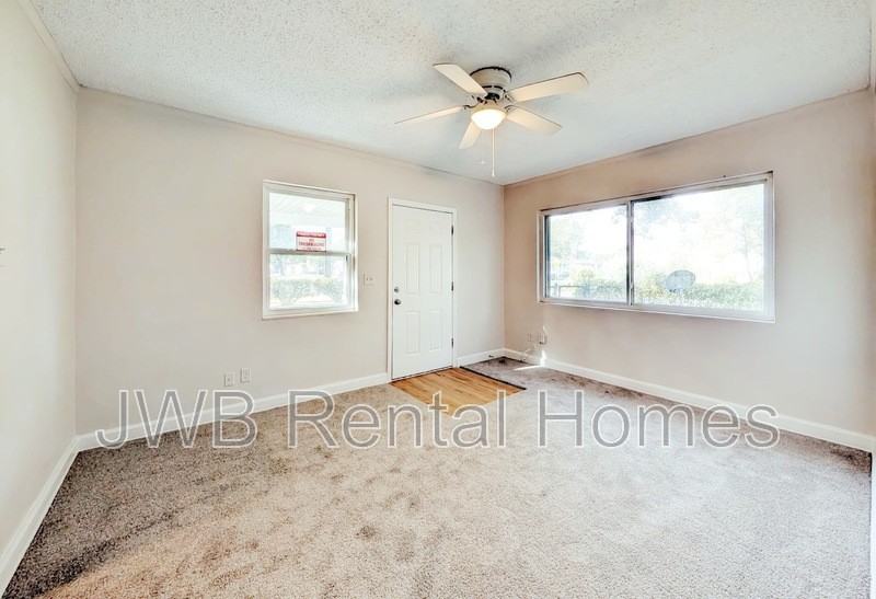 3357 Rosselle St - Photo 5 of 14