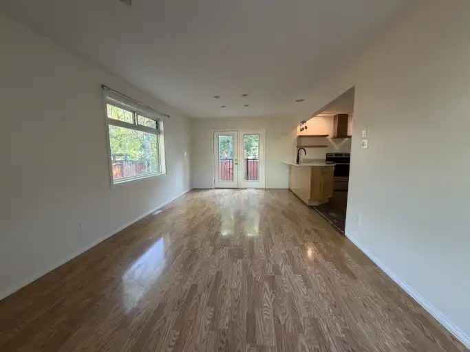 10108 94 Ave #B - Photo 5 of 16