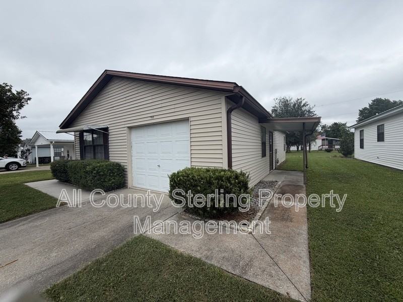166 Se Jenese Way - Photo 3 of 15