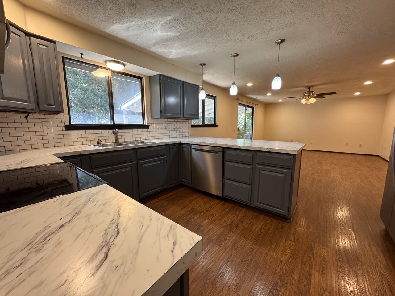 280 E Shamrock Dr - Photo 4 of 27