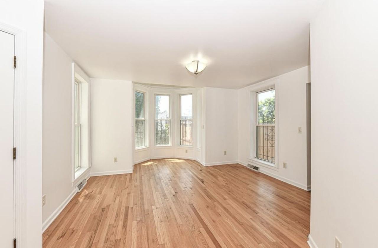 2315 N Oakland Ave - Photo 4 of 15