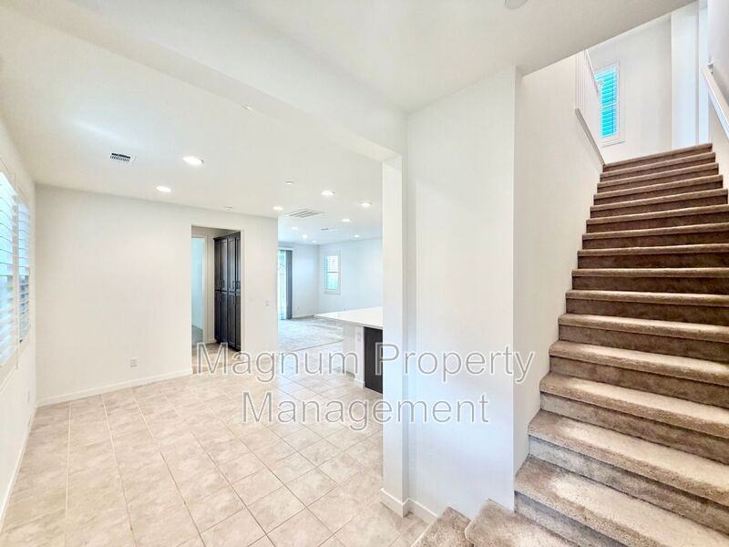 32730 Brunello Way - Photo 4 of 46
