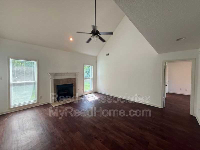 6135 Maher Trl - Photo 5 of 14