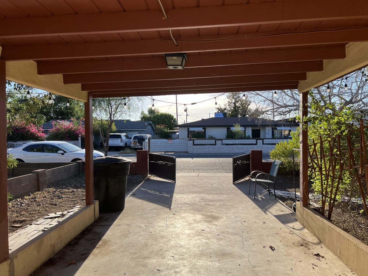 427 S Nevada Way - Photo 3 of 25