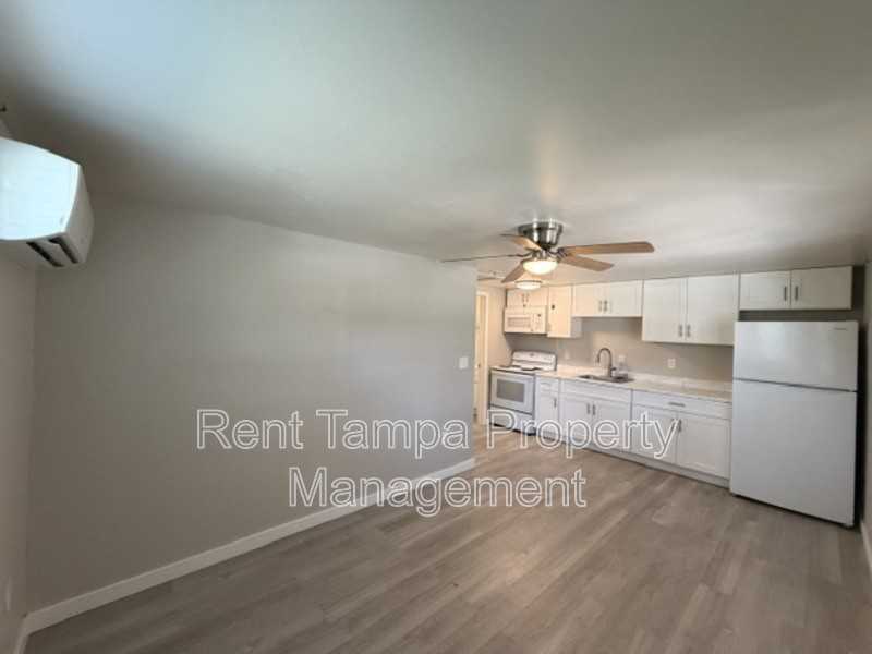 418 90th Ave N - Photo 4 of 16