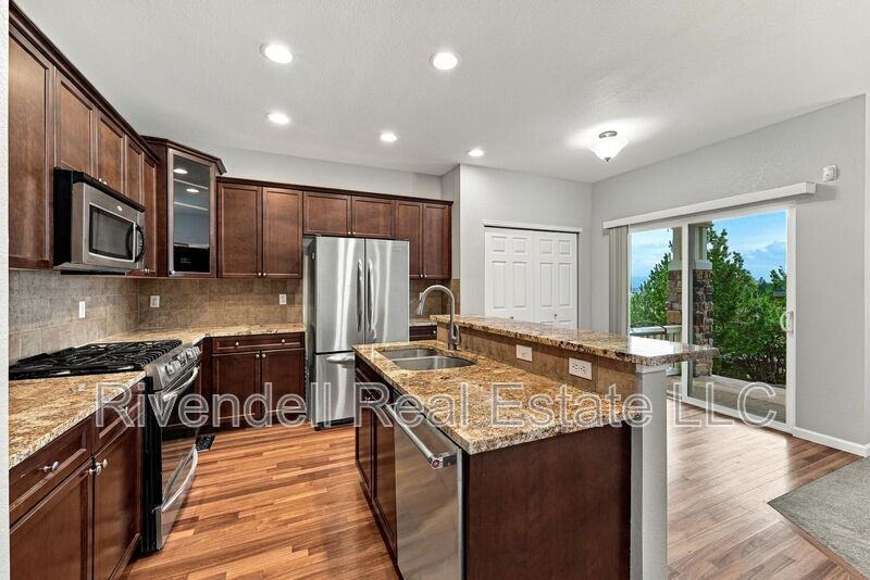 4483 Applecrest Cir - Photo 2 of 23