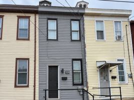 featured image of 335 S 9th St