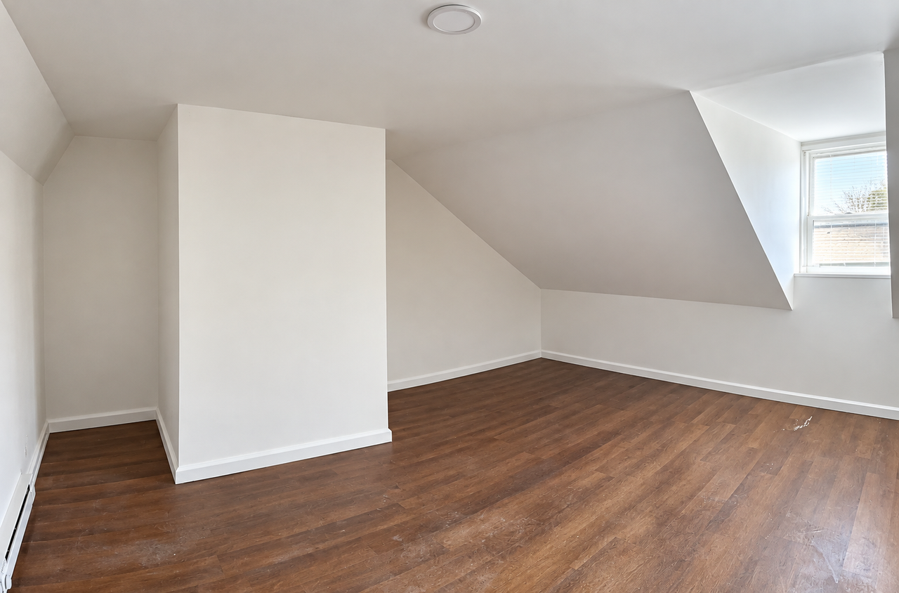 335 S 9th St - Photo 6 of 13