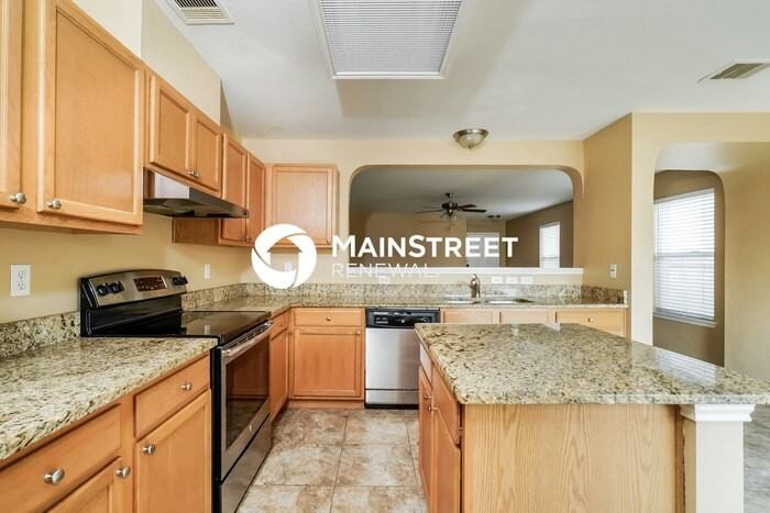 5126 Green Grove St - Photo 7 of 16