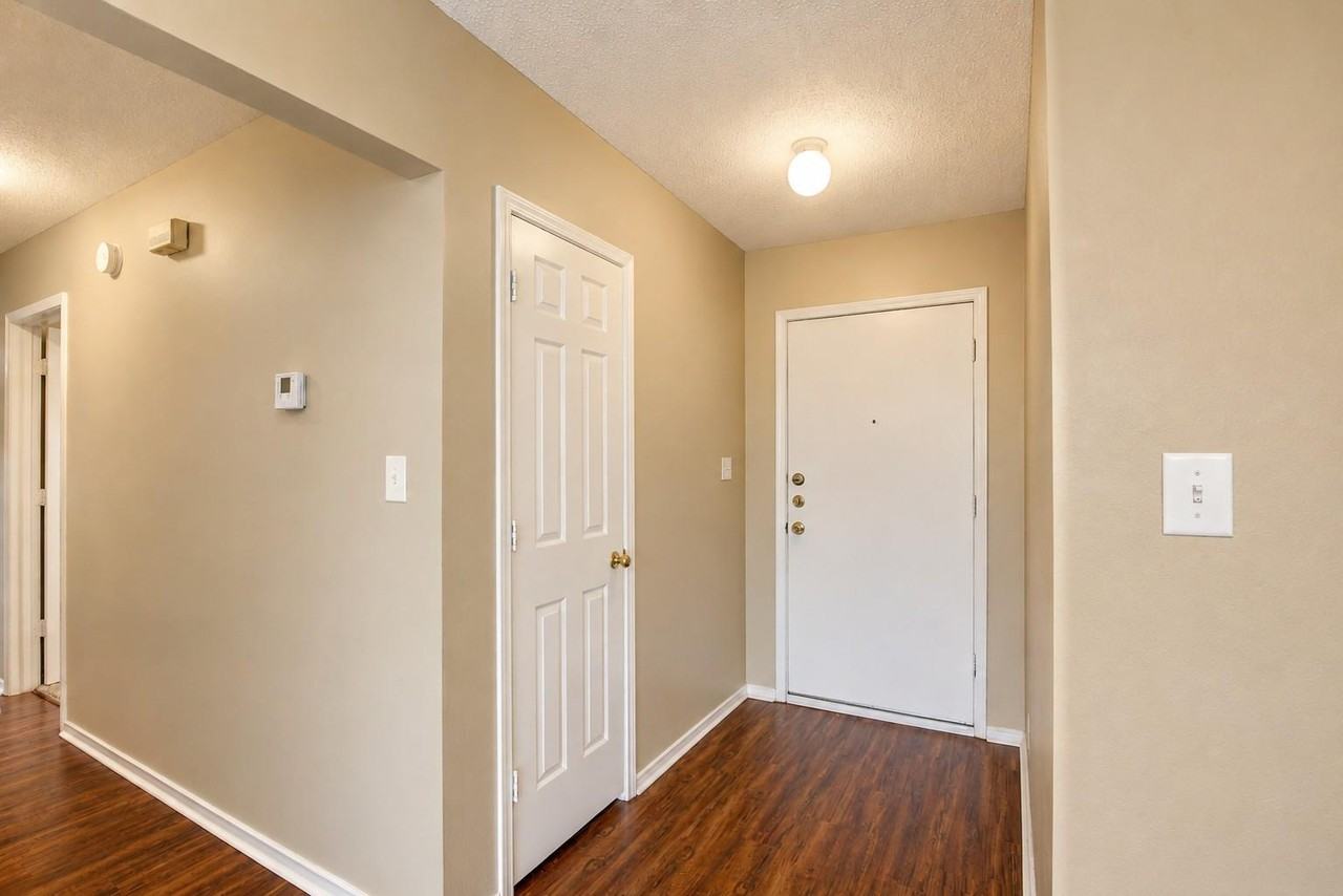 7724 Pebblebrook Dr - Photo 3 of 31