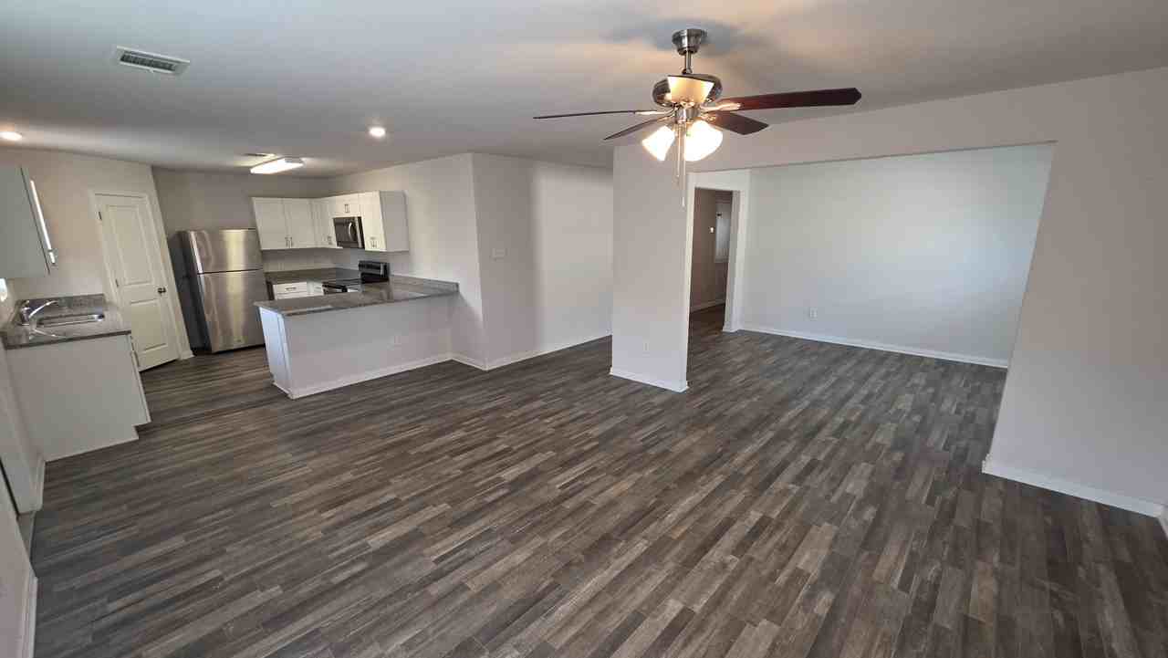 15716 Del Norte Dr - Photo 6 of 19