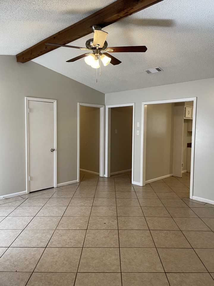 7115 Mabelvale Cut Off - Photo 4 of 18