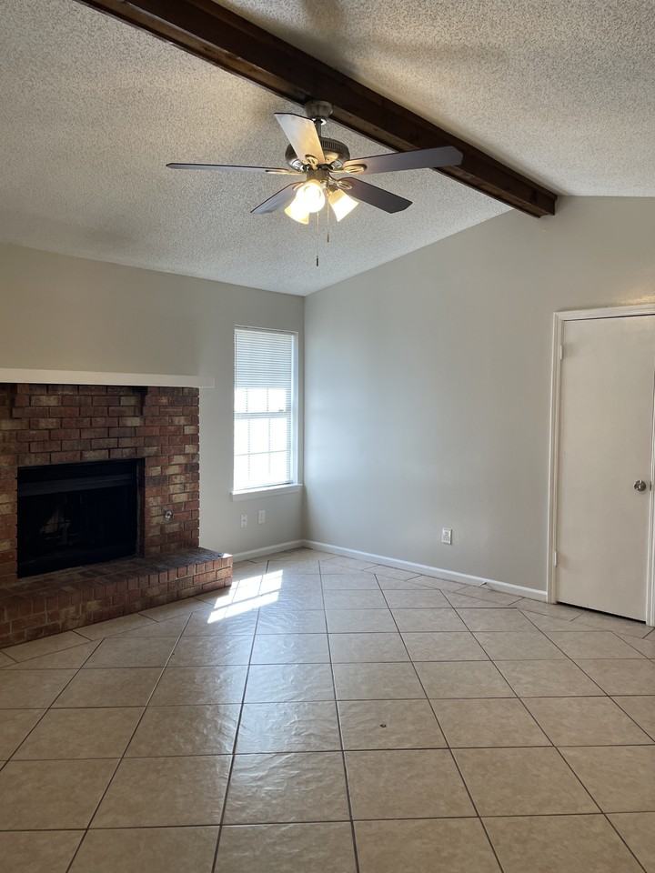 7115 Mabelvale Cut Off - Photo 5 of 18