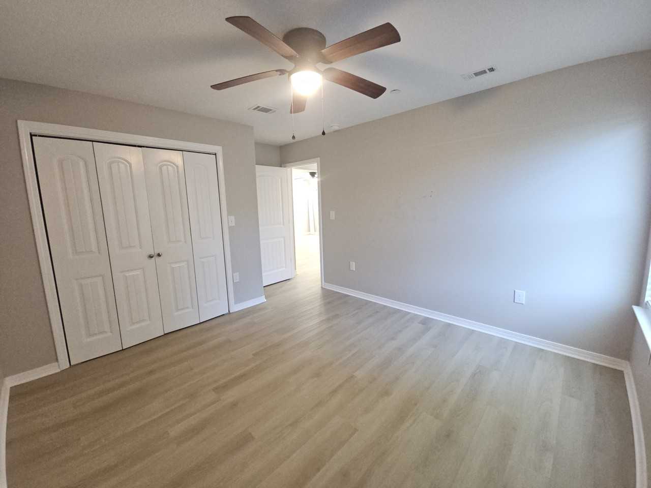 50 Fulton Ave B - Photo 4 of 26