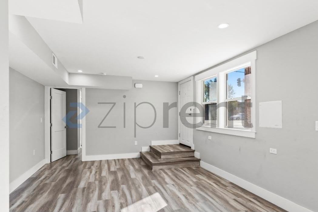 1701 Broadway - Photo 2 of 13