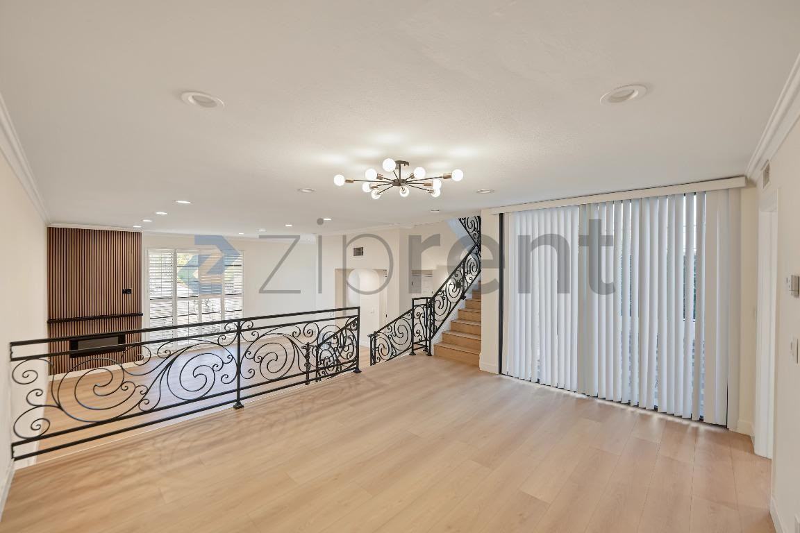 5540 Edward E Horton Ln - Photo 6 of 20