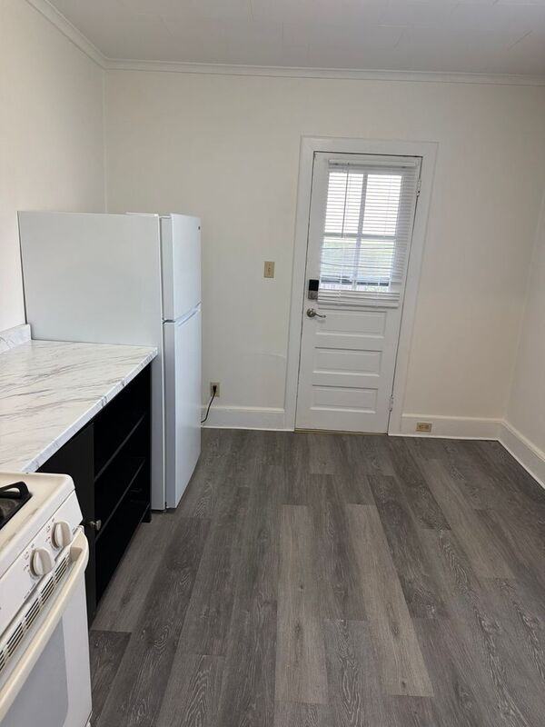 96 Mechanic St #96B - Photo 4 of 10