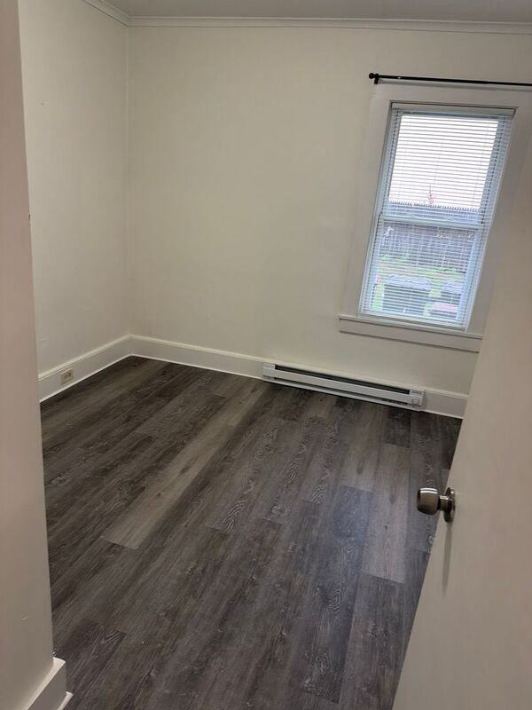 96 Mechanic St #96B - Photo 6 of 10