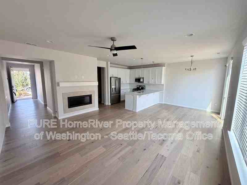 5445 50th Loop Se - Photo 2 of 22