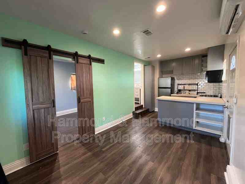 15360 Leadwell St - Photo 4 of 16