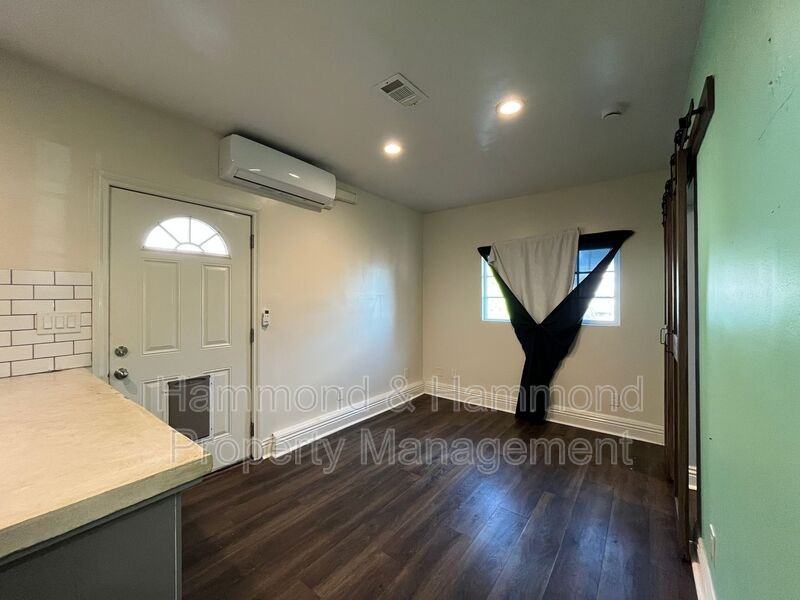 15360 Leadwell St - Photo 5 of 16