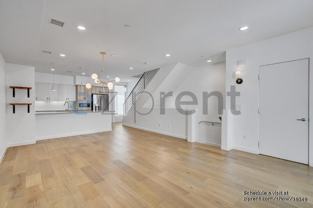 1240 1/2 Gordon St - Photo 1 of 1