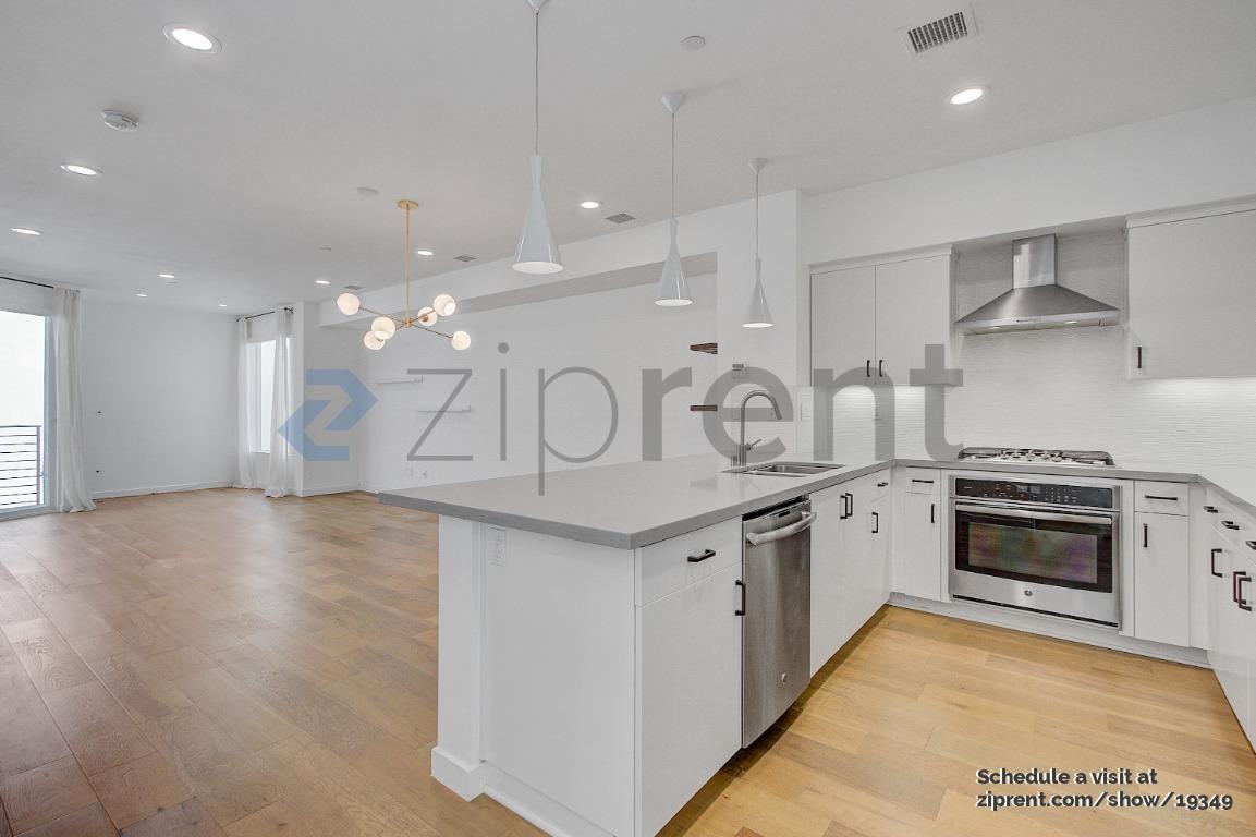 1240 1/2 Gordon St - Photo 6 of 20