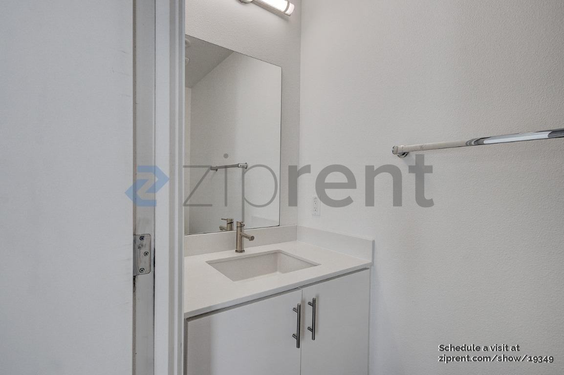 1240 1/2 Gordon St - Photo 7 of 20