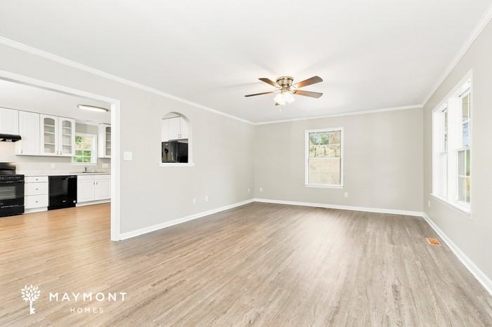 4125 Moat Dr - Photo 7 of 14