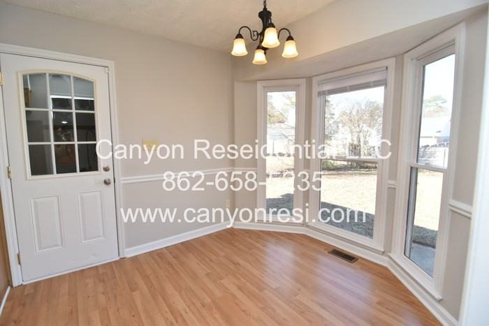 860 Santiato Dr - Photo 6 of 13
