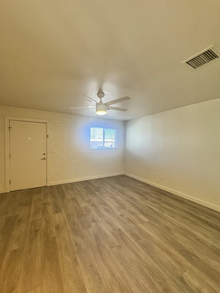 Garfield Court - Photo 6 of 34