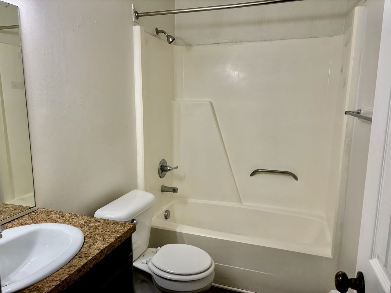 530 136th Ave - Photo 4 of 6