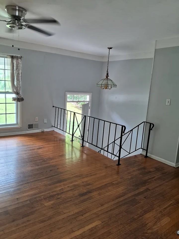 3292 Shady Oak Dr - Photo 3 of 50