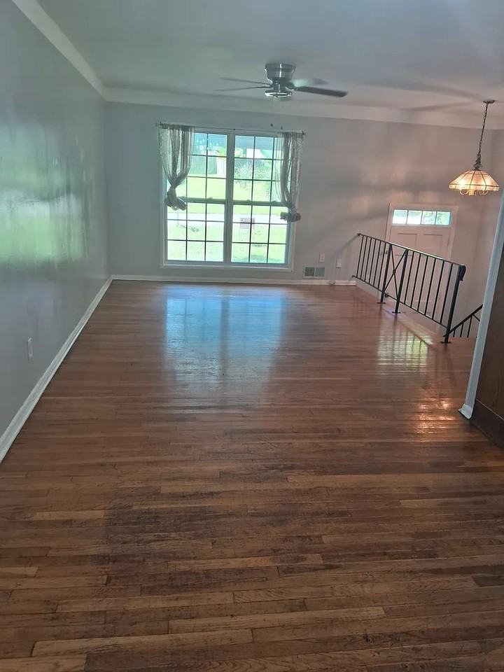 3292 Shady Oak Dr - Photo 5 of 50