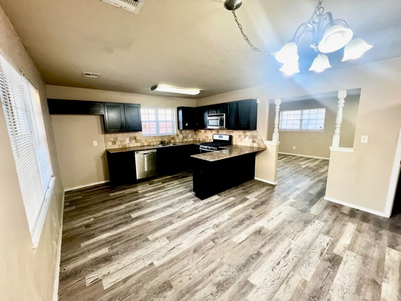 6125 S Drexel Ave - Photo 6 of 20