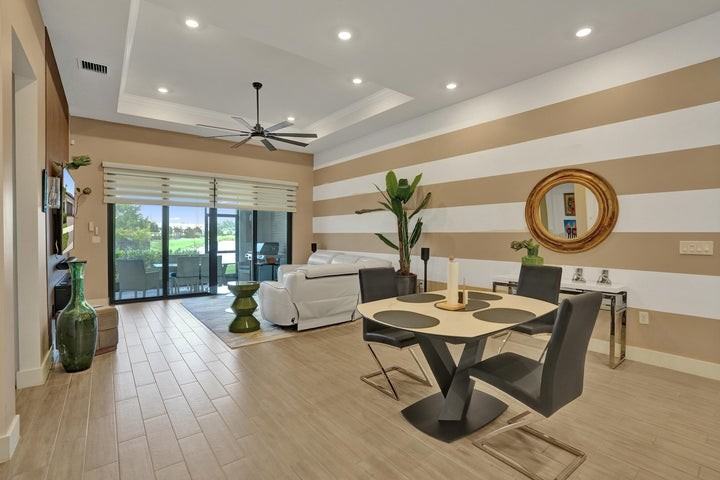 8334 West Blue Spring Drive - Photo 4 of 8