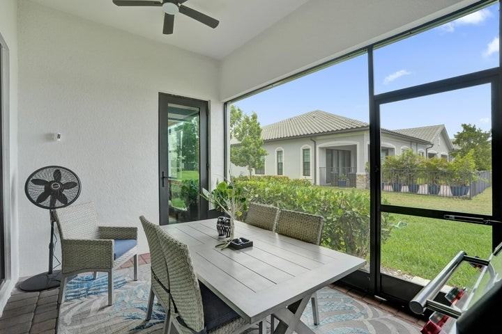 8334 West Blue Spring Drive - Photo 6 of 8