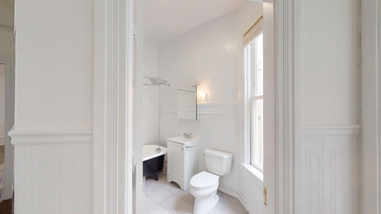 1234 Grove Street - Photo 5 of 18