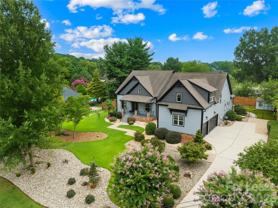 129 Aqua Dr - Photo 1 of 1