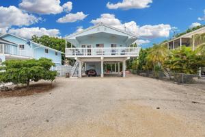 featured image of 425 Mahogany Ave