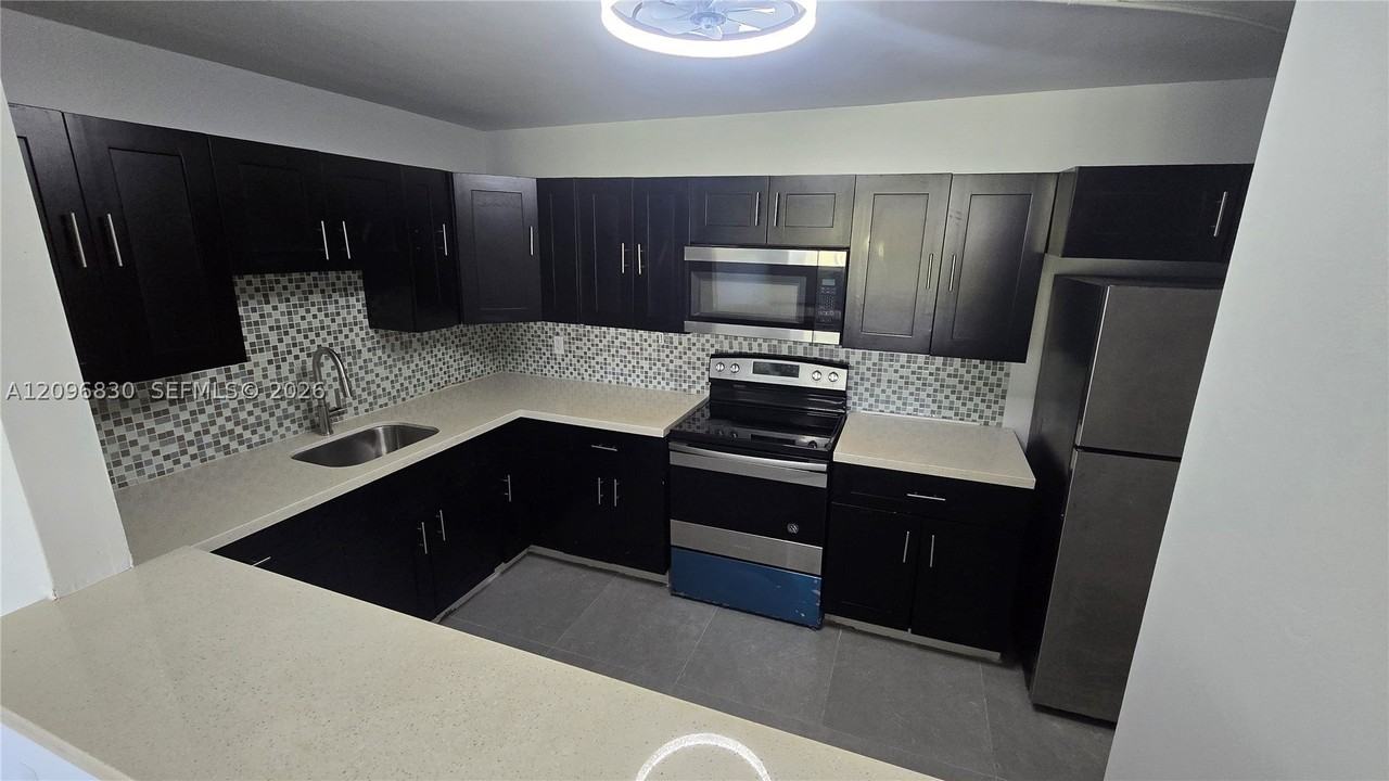 14840 Naranja Lakes Blvd #C1G - Photo 4 of 24