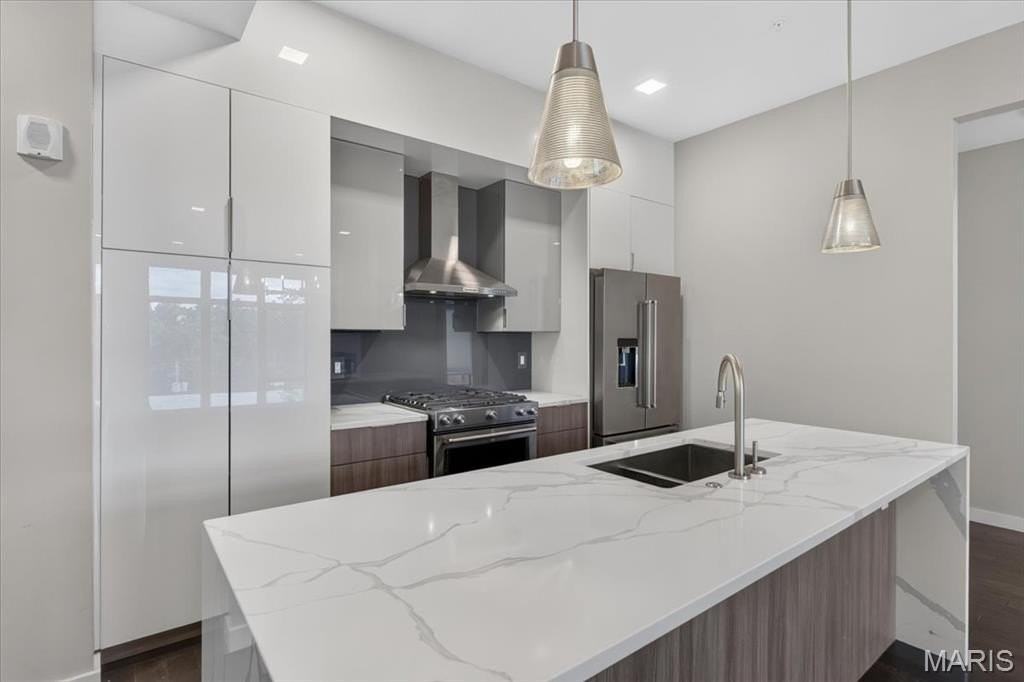 4101 Laclede Ave #407 - Photo 4 of 38