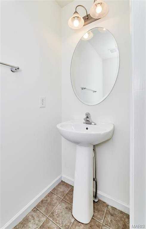 1810 Hyland Green Dr - Photo 5 of 32
